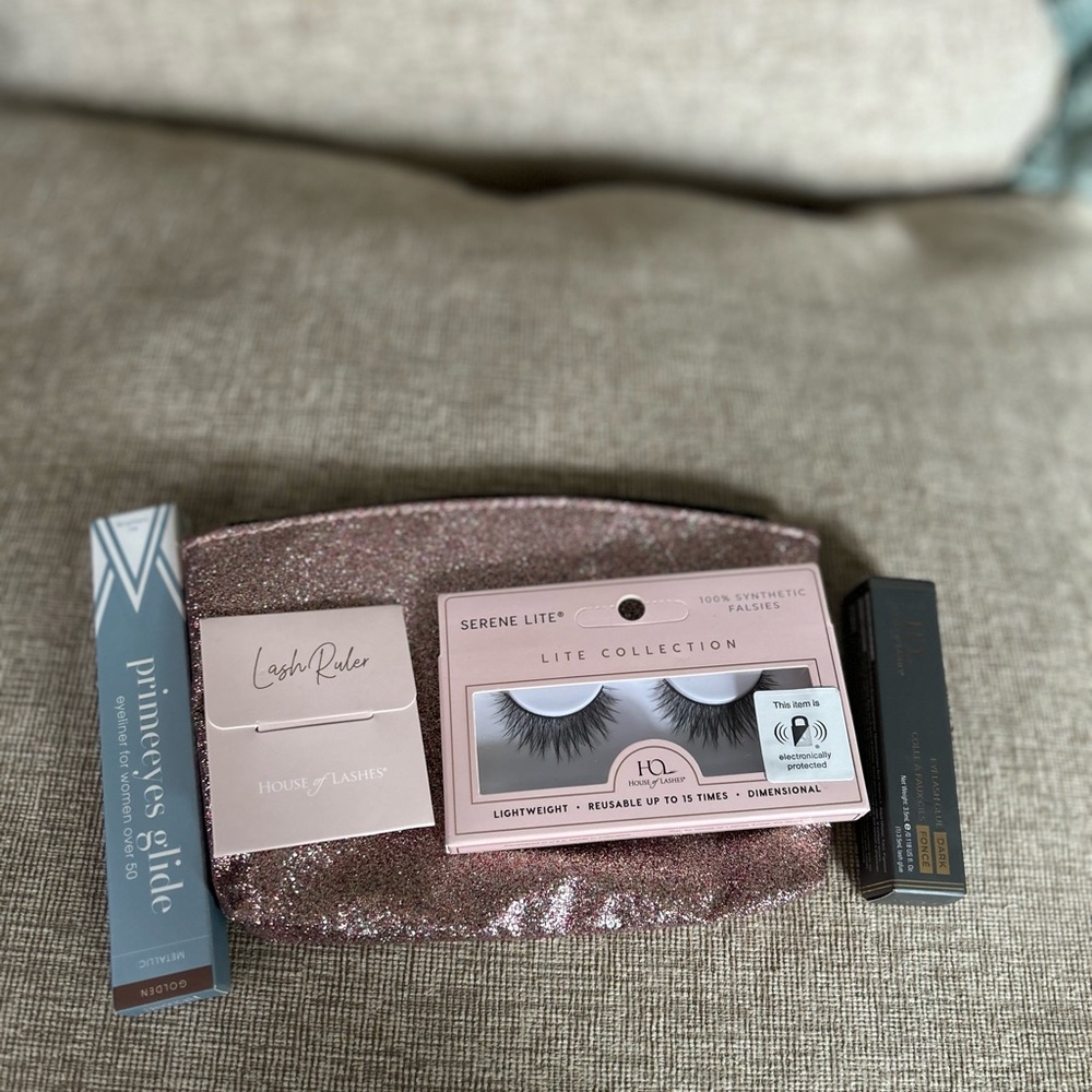 House of Lashes Eyelash Bundle with Glitter Makeup Bag